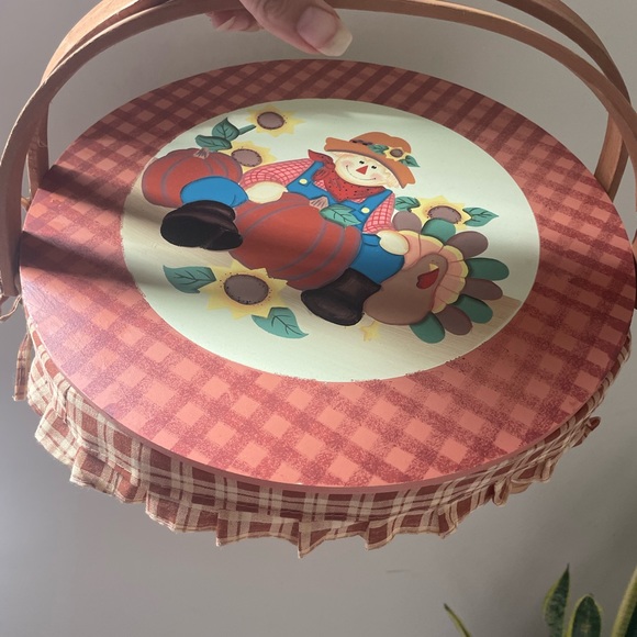 Vintage Fall Harvest Scarecrow Woven Wicker Basket With Handles - Picture 2 of 6